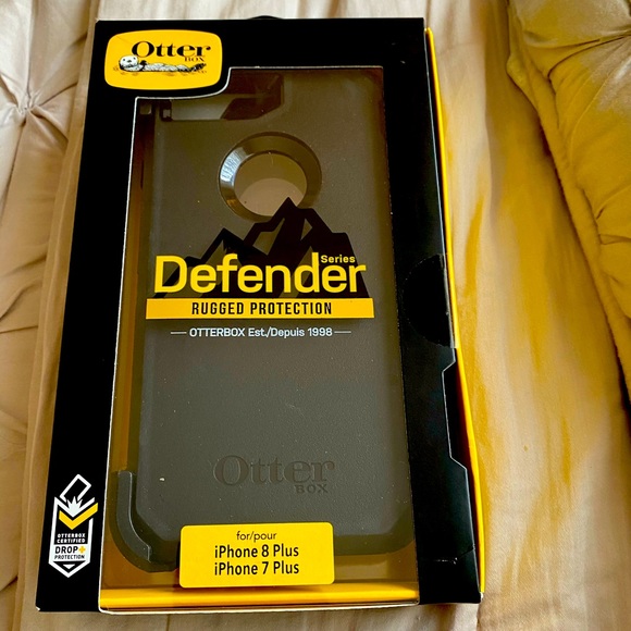 iPhone 8/7 Plus Otter Box - Picture 1 of 3